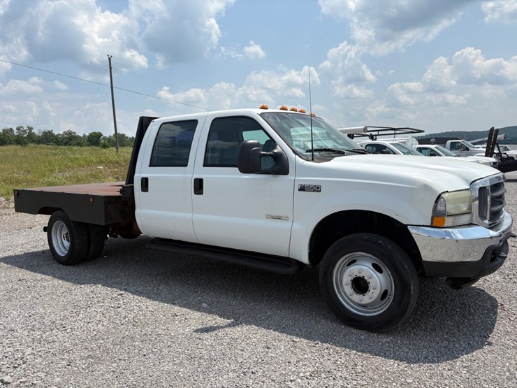 2003-ford-f550-xl-image-2