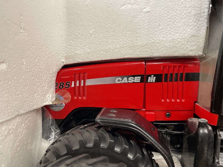 1/16-case-ih-magnum-mx285-collector-nib-ertl-image-11