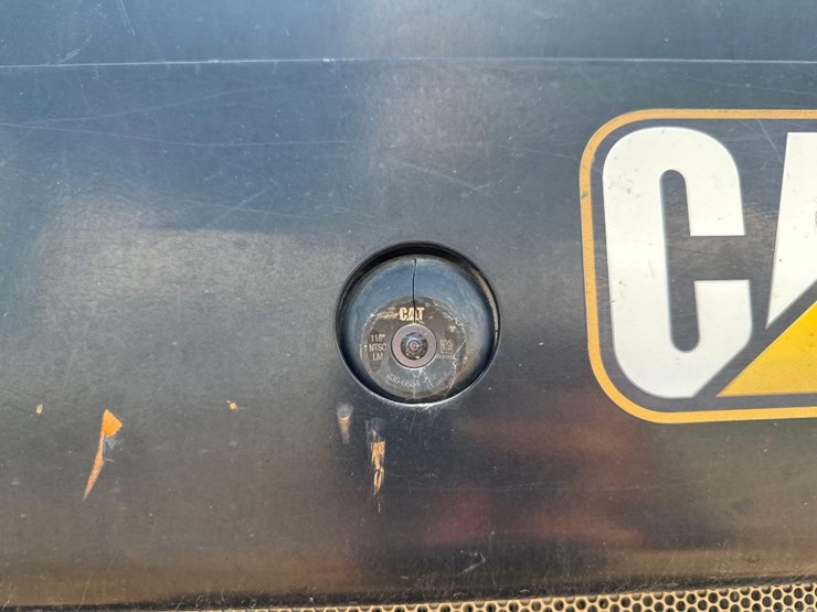 2021-caterpillar-289d3-image-13