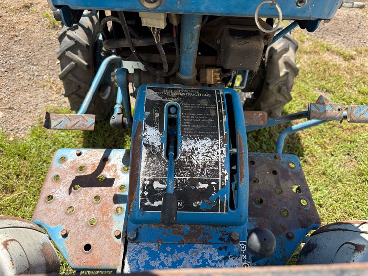 ford-1210-image-10