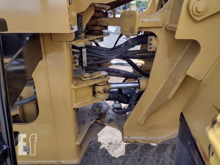 2002-caterpillar-938g-image-27