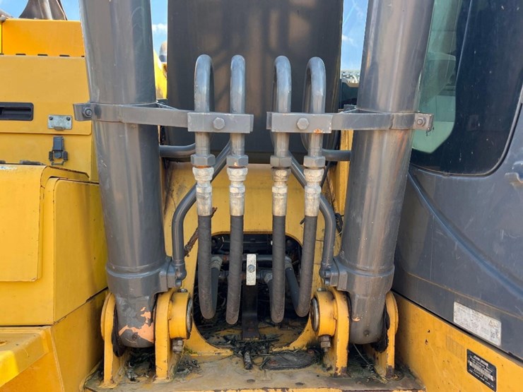 2018-deere-160g-lc-image-28