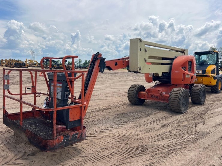2008-jlg-450aj-image-4