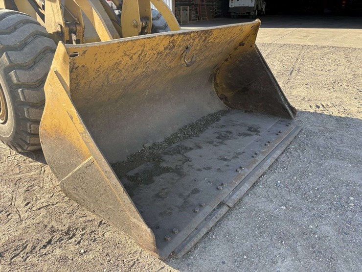 allis-chalmers-745-wheel-loader,-23.5-25-tires,-20-ply-fronts,-16-ply-rears,-115”-material-bucket,-w-image-9