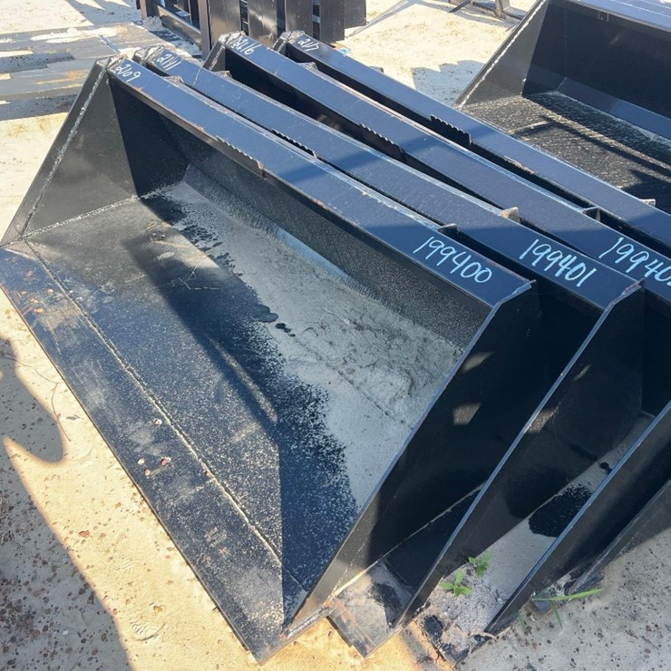 UNUSED SWICT 72" QUICK ATTACH BUCKET
