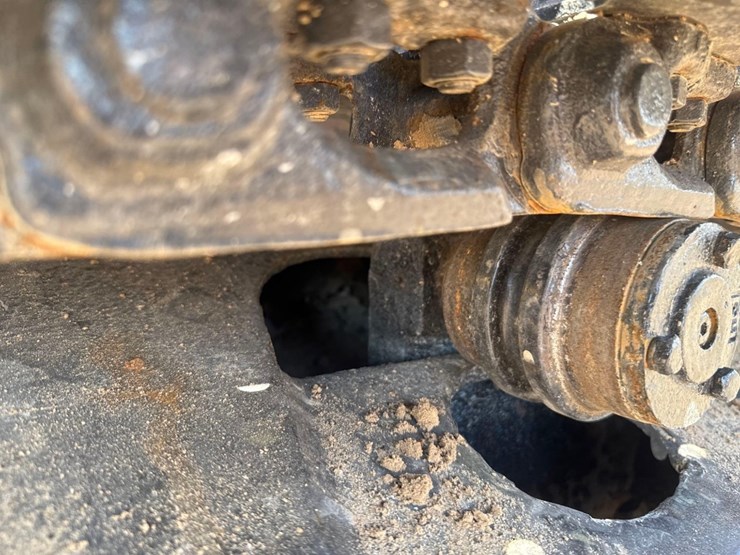 2016-caterpillar-306e-image-11