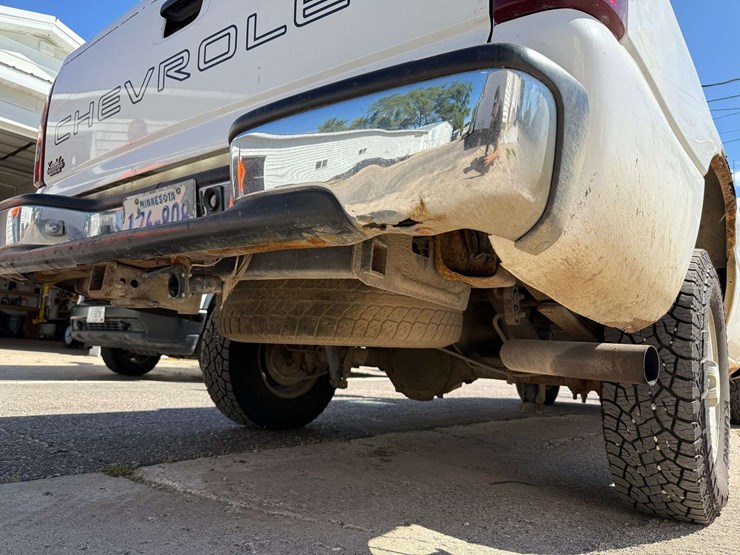 2001-chevrolet-1500-image-29