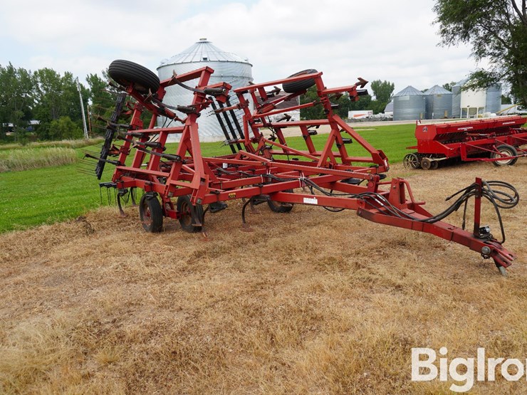 case-ih-4800-image-3