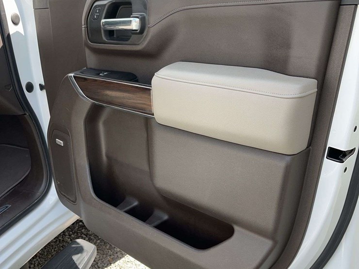 2022-gmc-2500-image-18