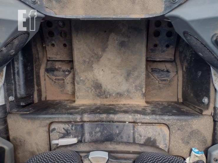 2022-bobcat-s740-image-14