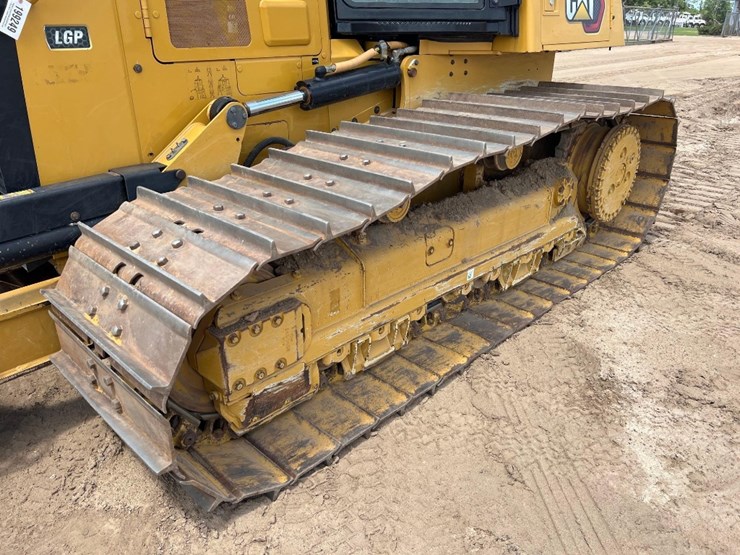 2021-caterpillar-d4-lgp-image-8