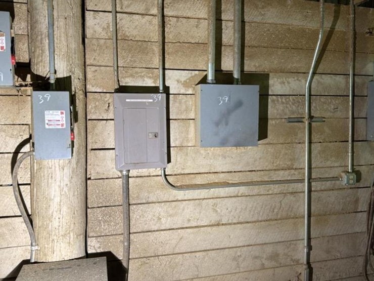 #146-•-electrical-control-center-image-3