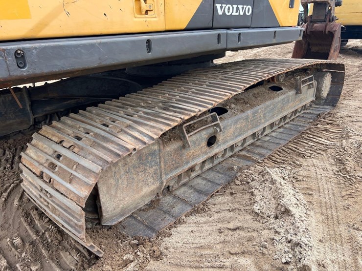 2017-volvo-ec250el-image-15