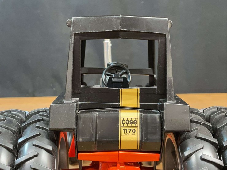 1/16-case-1170-black-knight-collector-nib-ertl-image-14