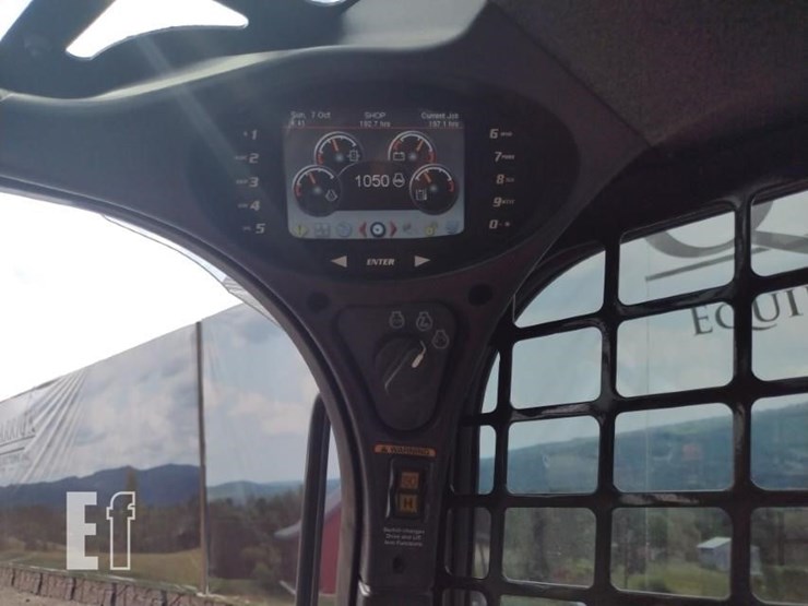 2022-bobcat-s740-image-8