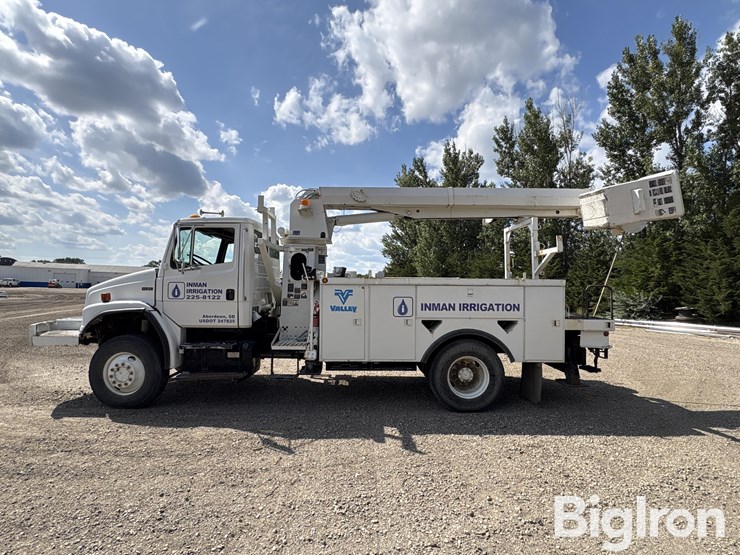2003-freightliner-fl80-image-8