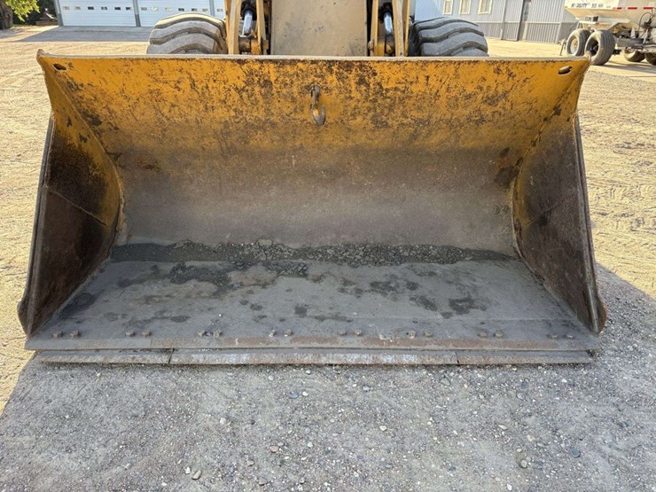 allis-chalmers-745-wheel-loader,-23.5-25-tires,-20-ply-fronts,-16-ply-rears,-115”-material-bucket,-w-image-10