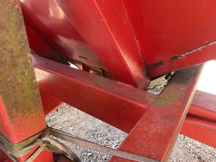 ez-flow-475w-grain-cart-image-9