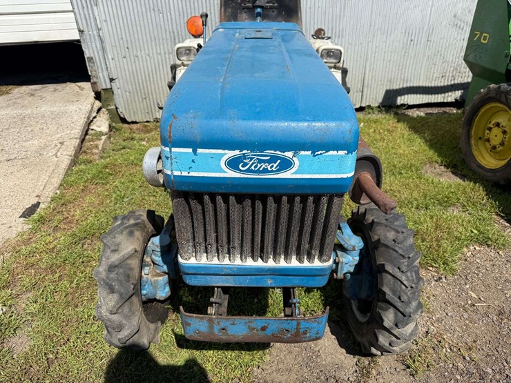 ford-1210-image-12