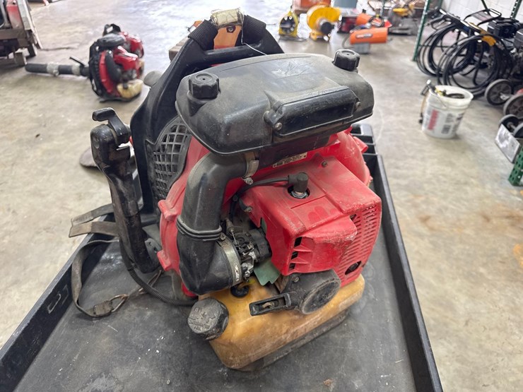 redmax-eb6200-backpack-blower-support-equipment-image-2