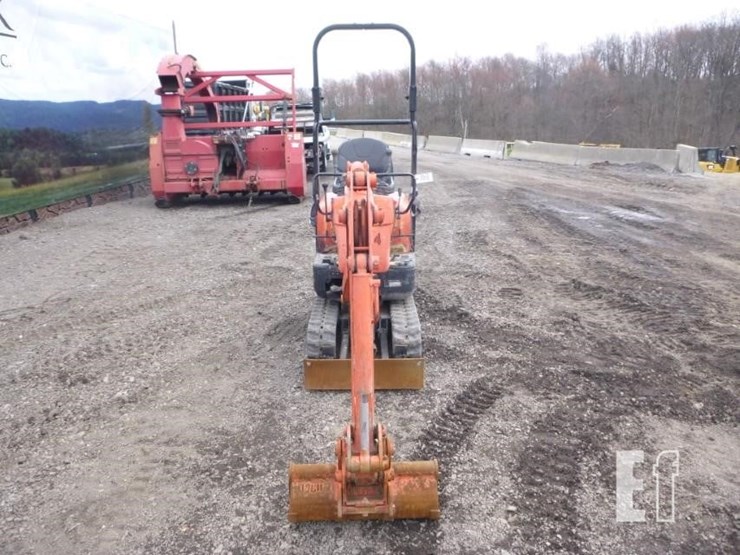 2018-kubota-k008-3-image-2