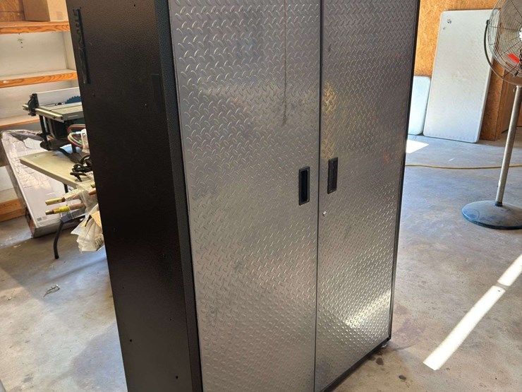 gladiator-2-door-metal-storage-cabinet-image-3