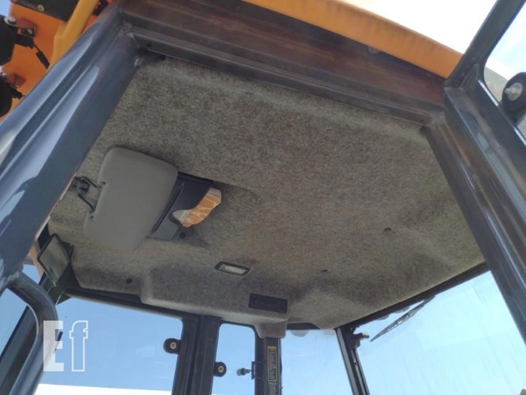2017-deere-310sl-image-18