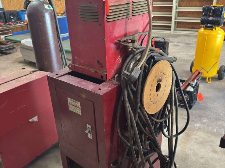 lincoln-electric-ac-225-arc-welder-image-3