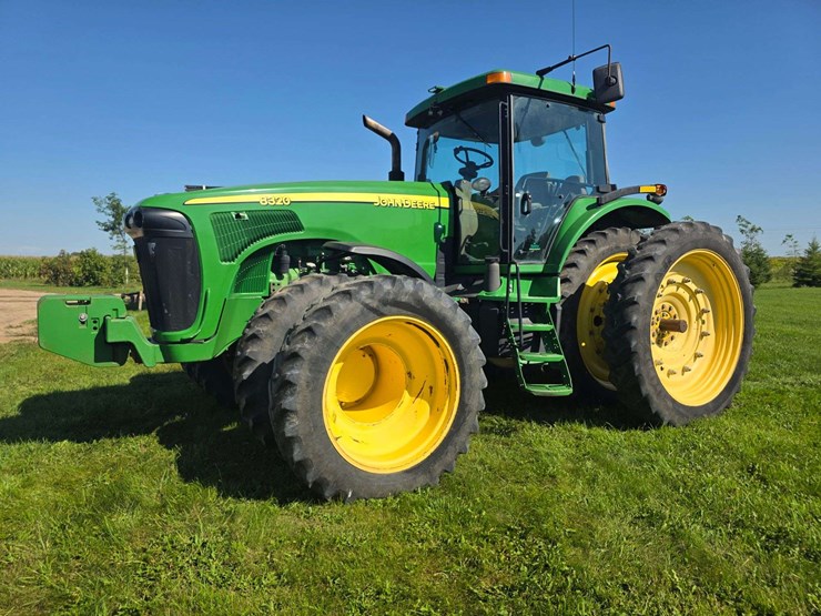 2004-john-deere-8320-image-1