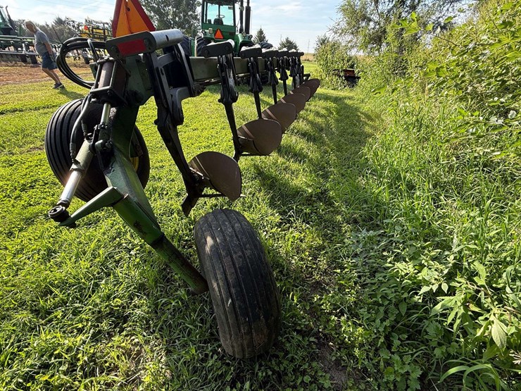 john-deere-2800-image-3