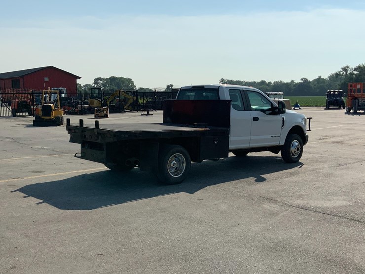 2017-ford-f350-xl-image-17