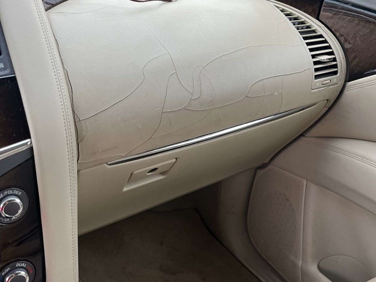2012-infiniti-qx56-image-10