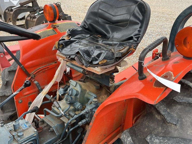 kubota-l2350-image-6