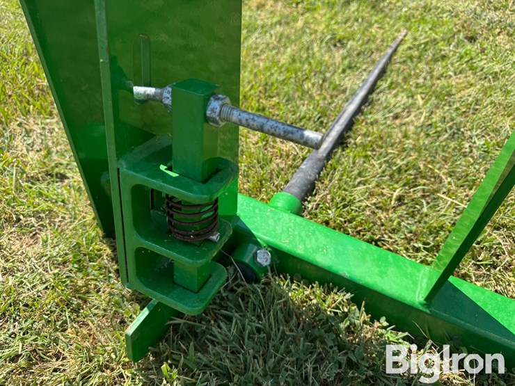 2021-john-deere-740-image-16