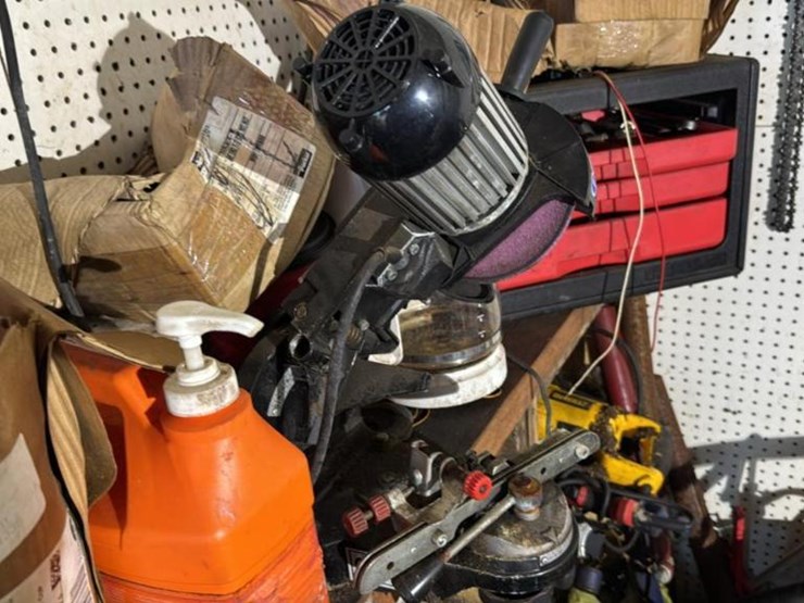 #101-•-contents-of-storage-container-image-10