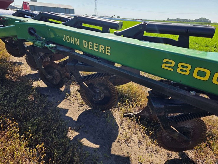 john-deere-2800-image-12