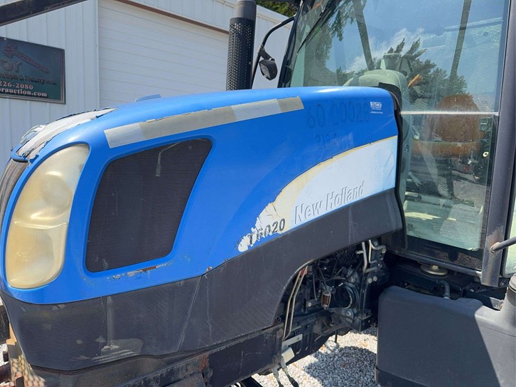 new-holland-t6020-image-9