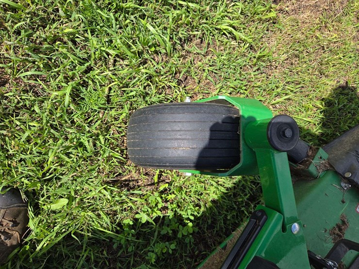 2023-john-deere-la-image-7