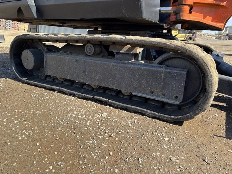 kubota-kx026-image-21