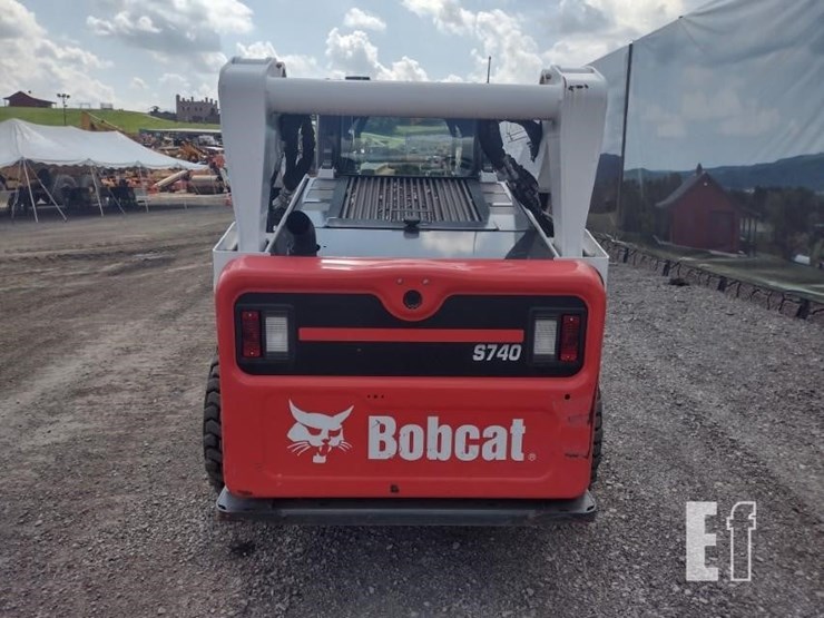 2022-bobcat-s740-image-4