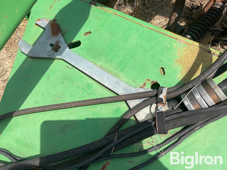 john-deere-2100-image-13