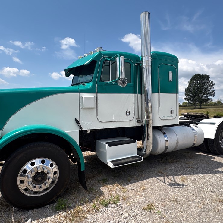 1998 PETERBILT 378
