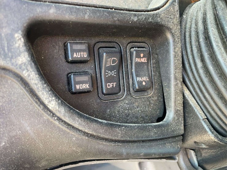 2015-navistar-prostar-day-cab---automatic-transmission-image-17