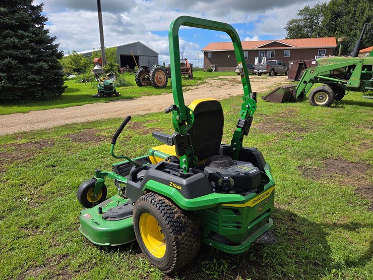 2023-john-deere-la-image-20