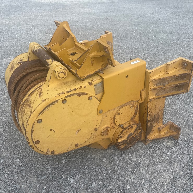CATERPILLAR D6T