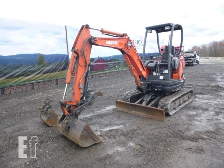 2016-kubota-u25-image-50