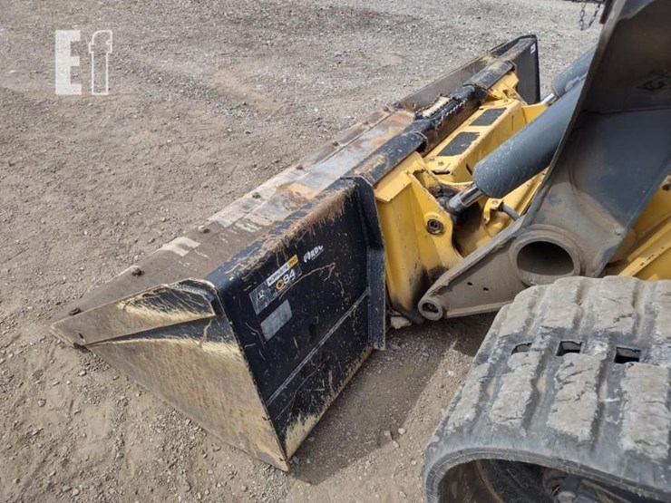2023-deere-331g-image-18