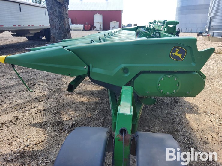2021-john-deere-c12f-image-8