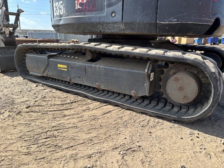 2014-bobcat-e35i-image-23
