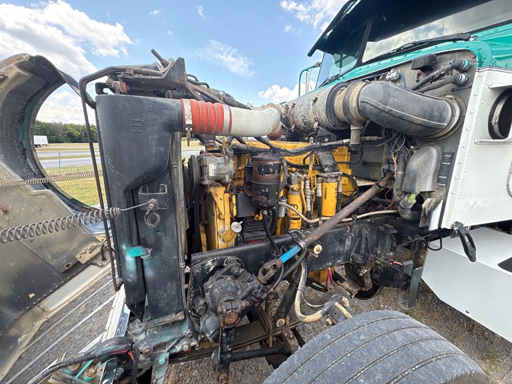 1998-peterbilt-378-image-21